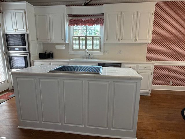 303 Pelham Falls Drive, Greer, SC 29651