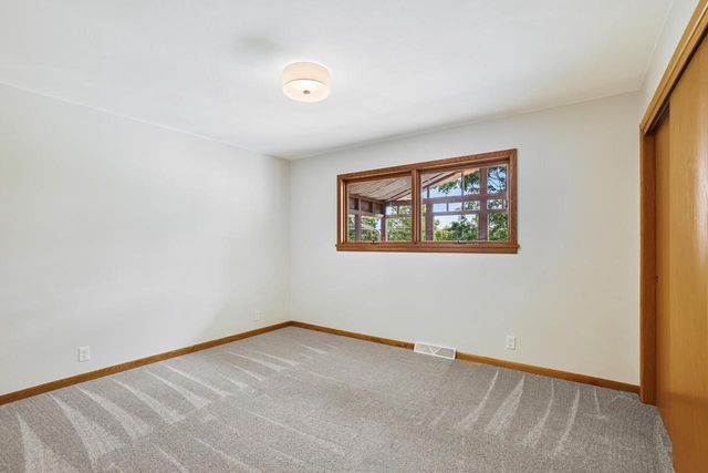 805 W Decorah ROAD, West Bend, WI 53095