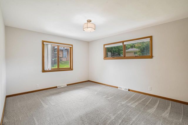 805 W Decorah ROAD, West Bend, WI 53095