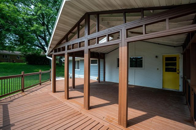 805 W Decorah ROAD, West Bend, WI 53095