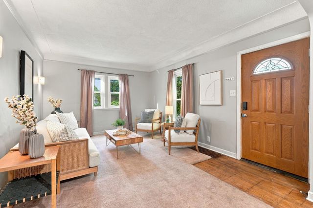 3718 Newton Avenue N, Minneapolis, MN 55412