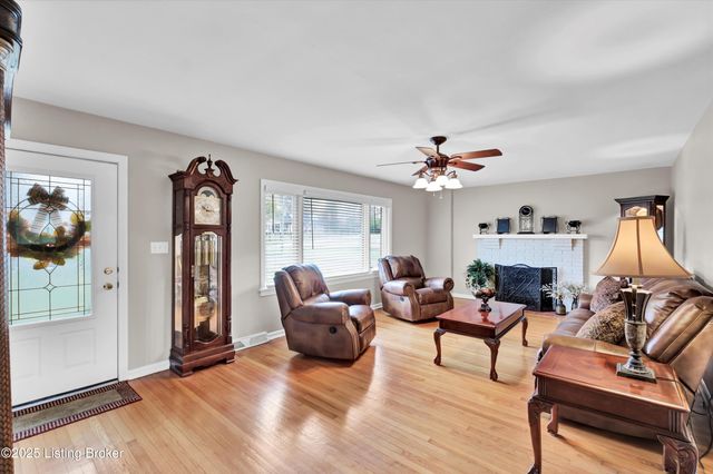 6706 Concord Hill Rd, Louisville, KY 40228