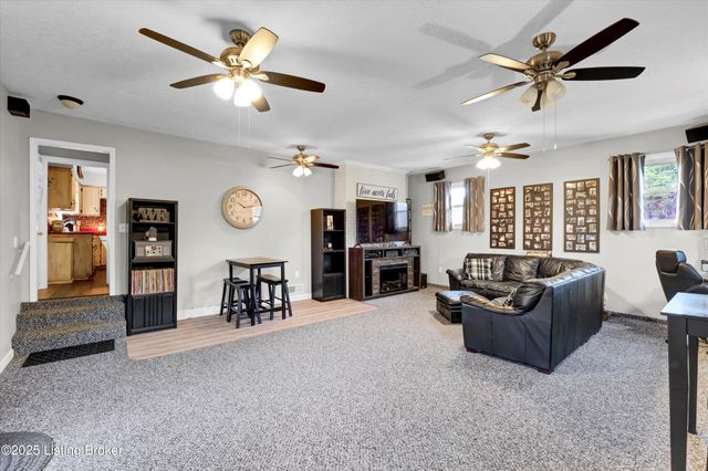 6706 Concord Hill Rd, Louisville, KY 40228