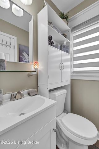 6706 Concord Hill Rd, Louisville, KY 40228