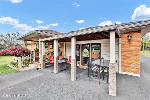 6706 Concord Hill Rd, Louisville, KY 40228