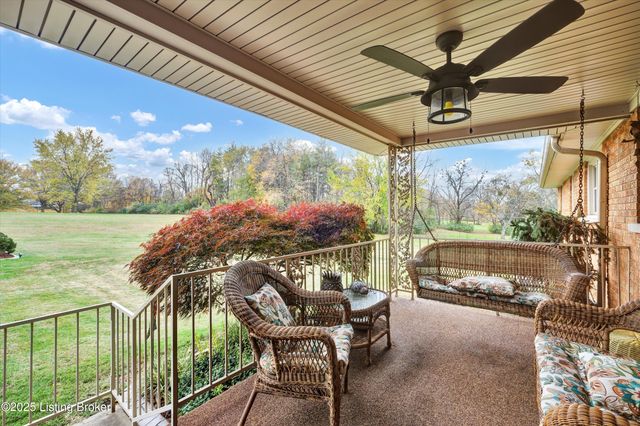 6706 Concord Hill Rd, Louisville, KY 40228