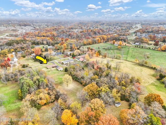 6706 Concord Hill Rd, Louisville, KY 40228