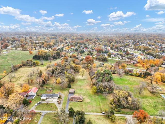 6706 Concord Hill Rd, Louisville, KY 40228