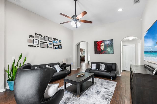 110 PROMENADE COURT, Auburndale, FL 33823