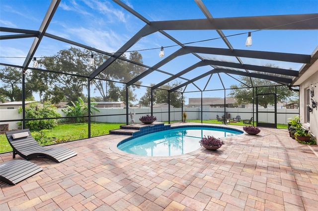 110 PROMENADE COURT, Auburndale, FL 33823