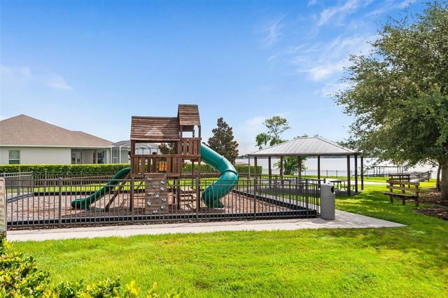 110 PROMENADE COURT, Auburndale, FL 33823