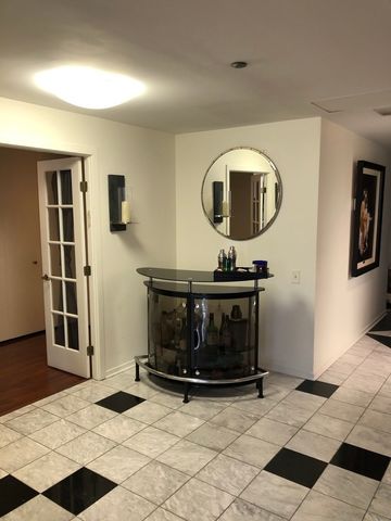 680 N Lake Shore Drive 1509, Chicago, IL 60611