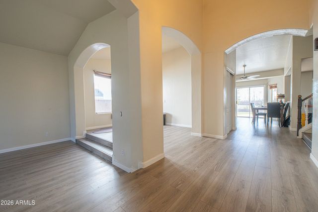 1857 W REDFIELD Road, Gilbert, AZ 85233