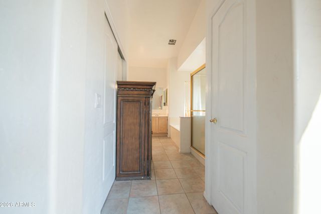 1857 W REDFIELD Road, Gilbert, AZ 85233