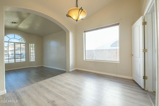 1857 W REDFIELD Road, Gilbert, AZ 85233