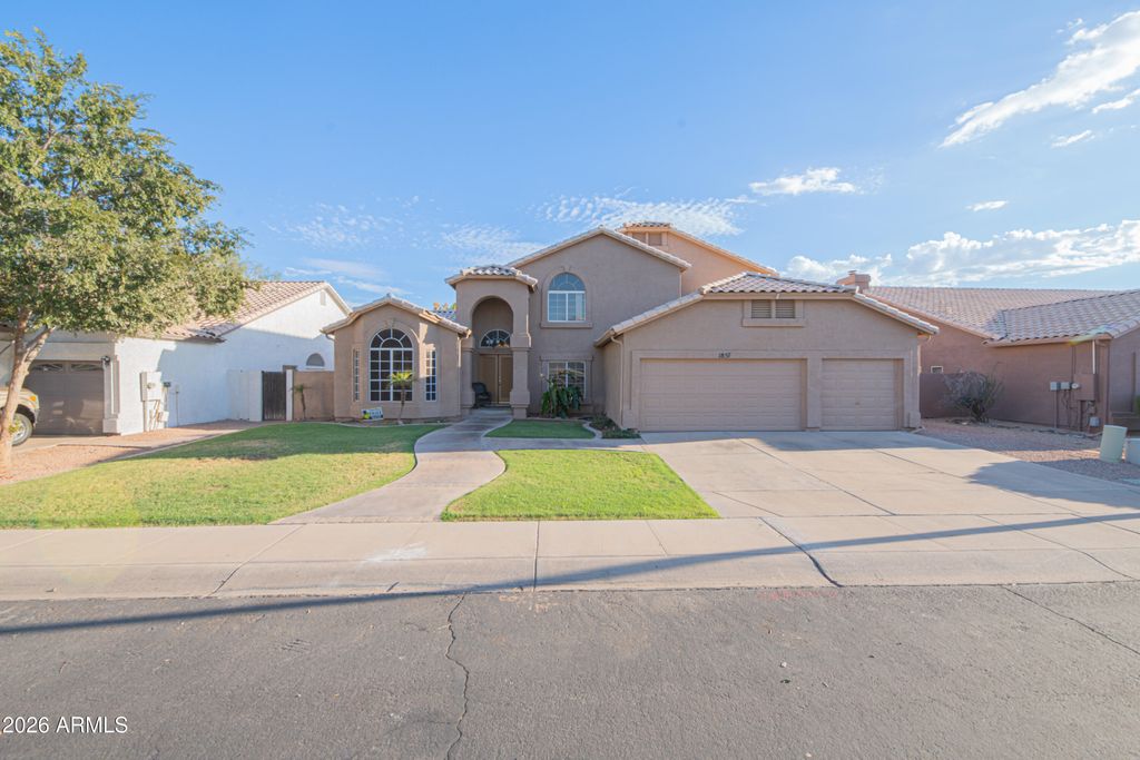1857 W REDFIELD Road W, Gilbert, AZ 85233 — exterior