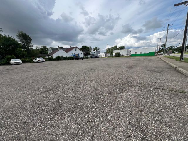 6100 - 6138 E NEVADA Street E, Detroit, MI 48234