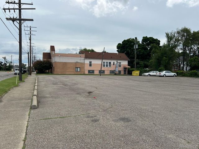 6100 - 6138 E NEVADA Street E, Detroit, MI 48234
