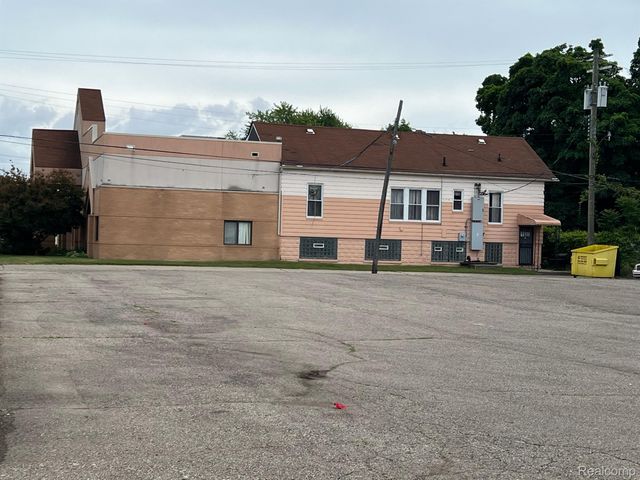 6100 - 6138 E NEVADA Street E, Detroit, MI 48234