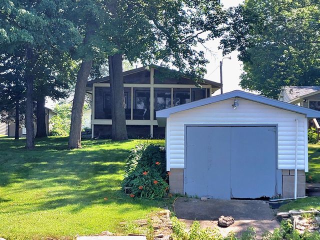 3454 Vista Road, Isle, MN 56342