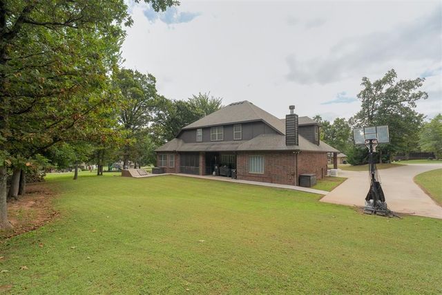 3630 Riverwood Lane, Edmond, OK 73034