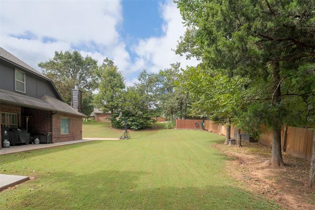 3630 Riverwood Lane, Edmond, OK 73034