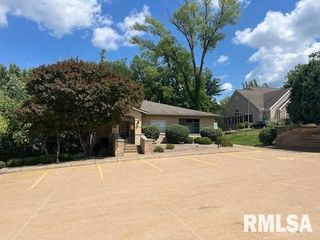 310 46TH Avenue, East Moline, IL 61244