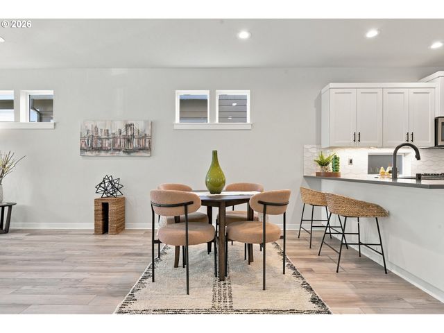 10111 Ne 132ND Ave, Vancouver, WA 98682