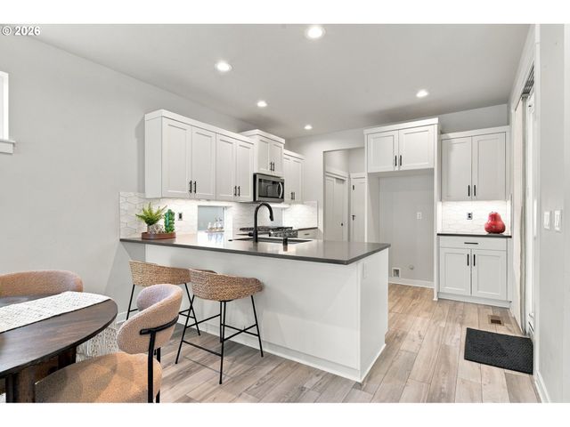 10111 Ne 132ND Ave, Vancouver, WA 98682