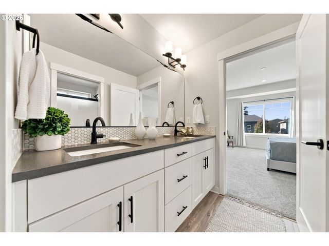 10111 Ne 132ND Ave, Vancouver, WA 98682