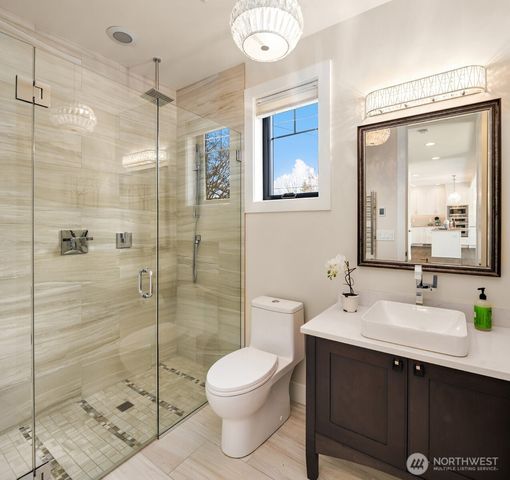 1231 4th Street W, Kirkland, WA 98033