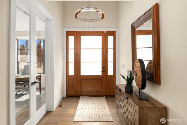 1231 4th Street W, Kirkland, WA 98033