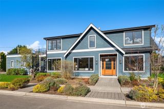 1231 4th Street W, Kirkland, WA 98033