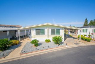 371 Bethel Avenue # 24, Sanger, CA 93657