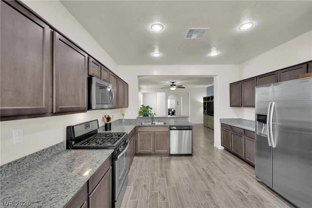 312 Casmailia Avenue, North Las Vegas, NV 89031 — exterior