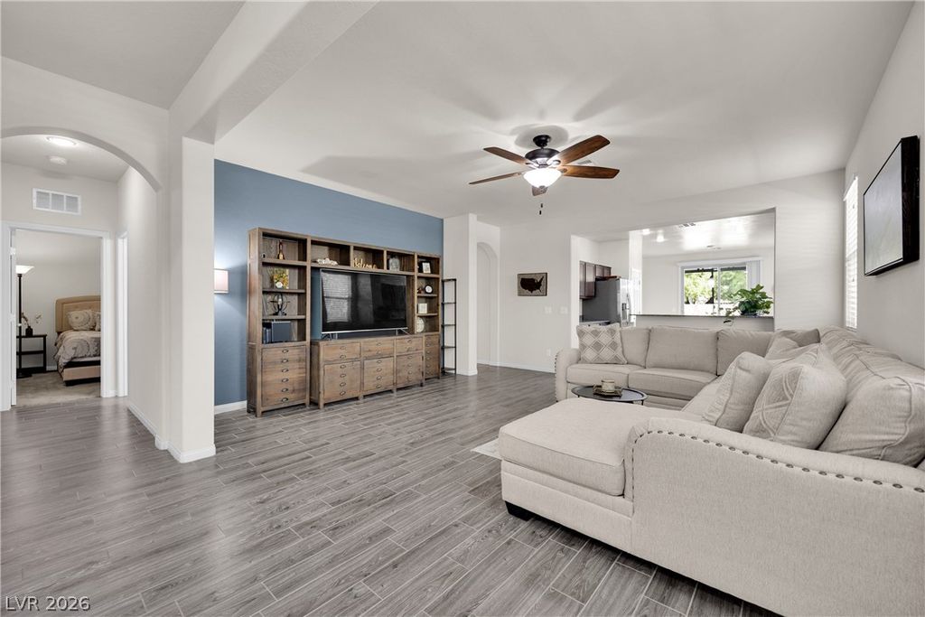 312 Casmailia Avenue, North Las Vegas, NV 89031 — photo 4