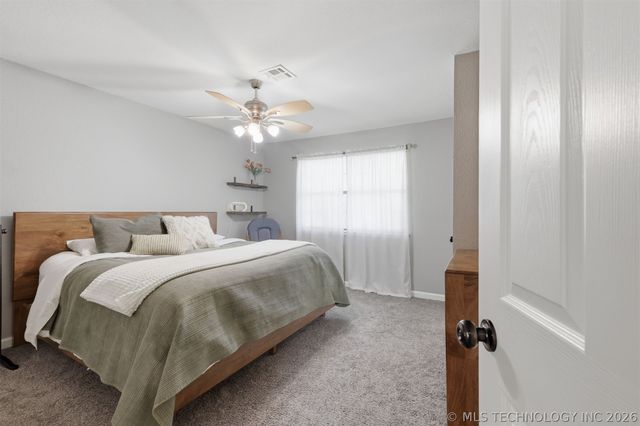 13823 S 294th East Avenue, Coweta, OK 74429