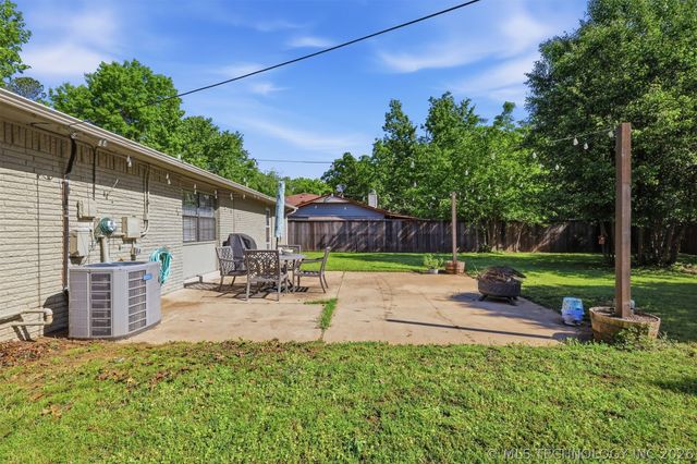 13823 S 294th East Avenue, Coweta, OK 74429