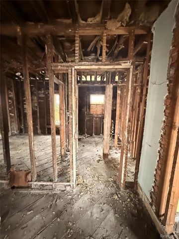 1704 Pingree Street, Detroit, MI 48206