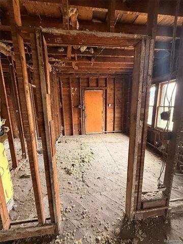 1704 Pingree Street, Detroit, MI 48206