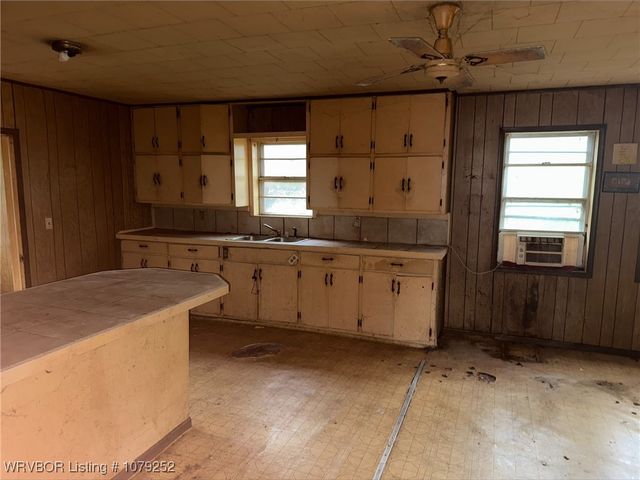 56 W Magazine Street, Booneville, AR 72927