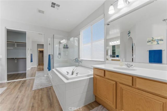 28372 Little Lake Court, Menifee, CA 92585