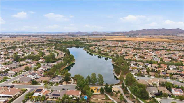 28372 Little Lake Court, Menifee, CA 92585