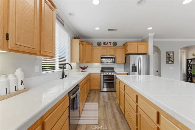 28372 Little Lake Court, Menifee, CA 92585