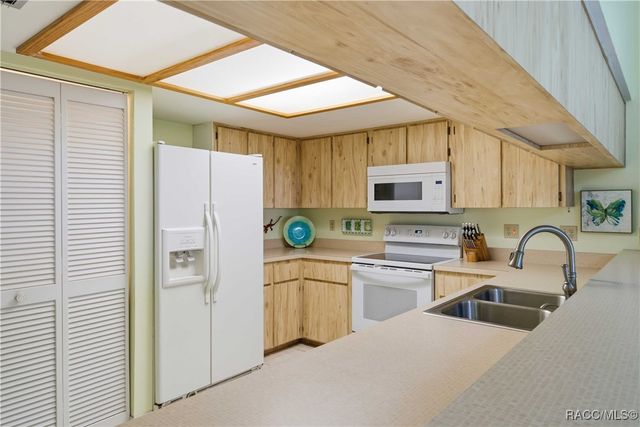 908 Pritchard Island Road, Inverness, FL 34450