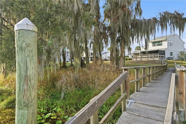 908 Pritchard Island Road, Inverness, FL 34450