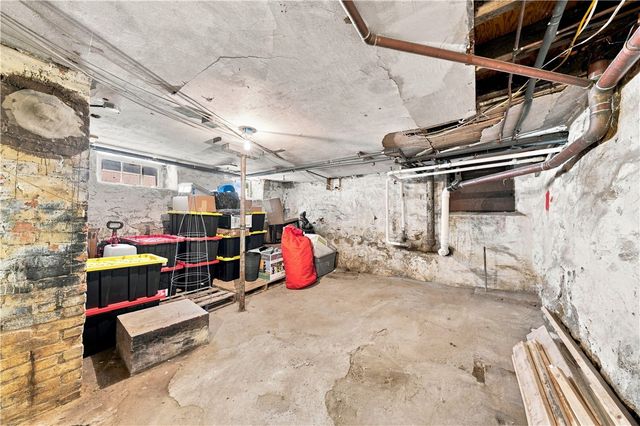 185 Hilton Street, Tiverton, RI 02878