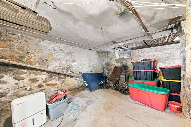 185 Hilton Street, Tiverton, RI 02878