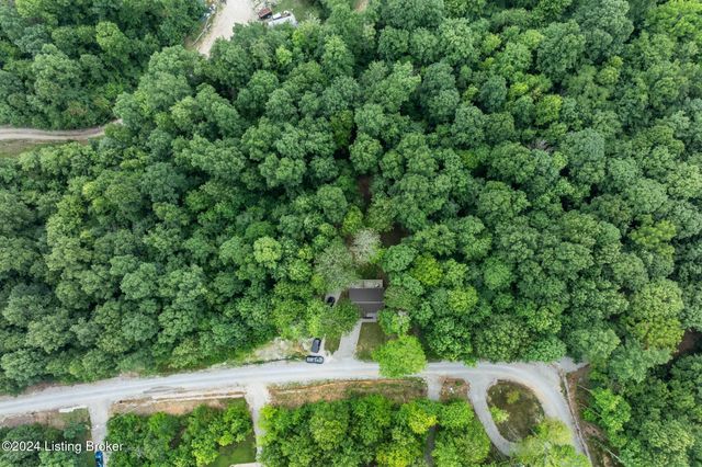 211 Little Cabin Ln, Falls Of Rough, KY 40119