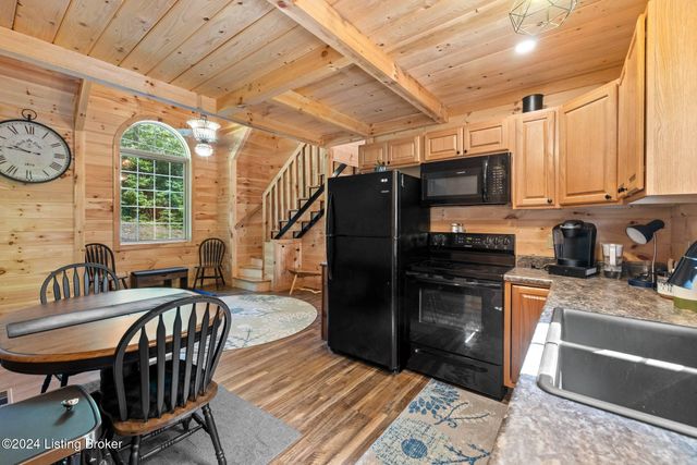 211 Little Cabin Ln, Falls Of Rough, KY 40119